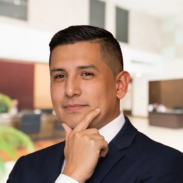 Giancarlo Montes de Oca Agente Inmobiliario Giancarlo Montes de Oca, consultor inmobiliario especializado en inversiones y marketing digital en Arequipa.